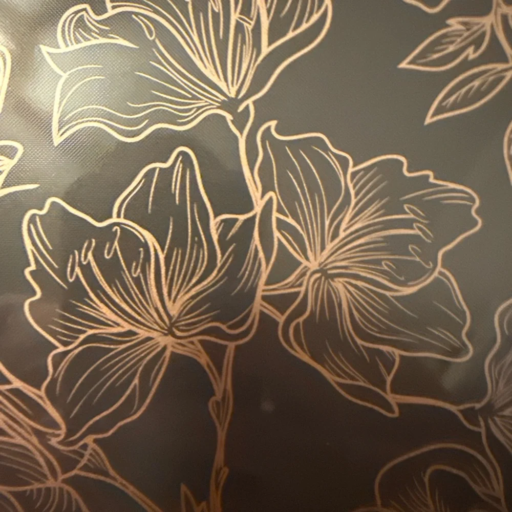 Velvet Caviar iPad Case - 12.9” iPad Pro - Picture 3 of 7